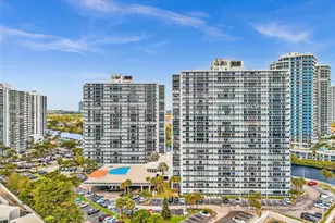 20505 E Country Club Dr, Aventura, FL 33180 - Photo 47