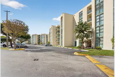 2075 SW 122nd Ave #531, Miami, FL 33175 - Photo 27