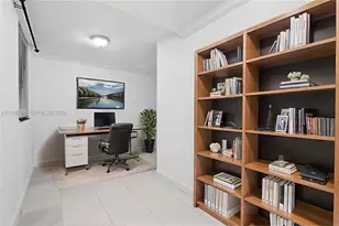 934 E 22nd St, Hialeah, FL 33013 - Photo 11