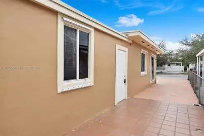 934 E 22nd St #934, Hialeah, FL 33013 - Photo 31