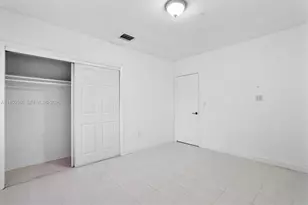 934 E 22nd St, Hialeah, FL 33013 - Photo 21