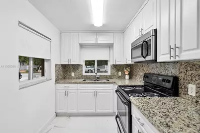 934 E 22nd St #934, Hialeah, FL 33013 - Photo 17