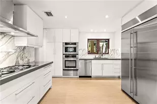 3625 Battersea Rd, Miami, FL 33133 - Photo 9