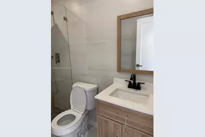 1054-1058 SW 2nd St #1056, Hallandale Beach, FL 33009 - Photo 15