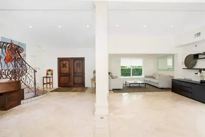 12515 Palm Rd, North Miami, FL 33181 - Photo 7