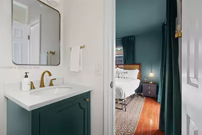 3627 NE 19th Ave, Oakland Park, FL 33308 - Photo 23