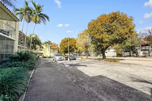 520 NE 38th St, Miami, FL 33137 - Photo 19