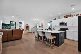 10966 W 35th Way, Hialeah, FL 33018 - Photo 9