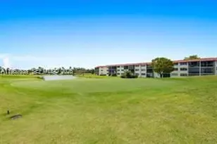 9220 S Hollybrook Lake Dr, Pembroke Pines, FL 33025 - Photo 19