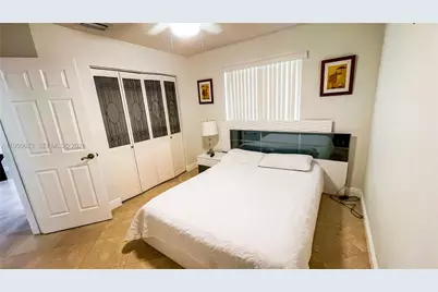 9420 SW 212th Terrace, Cutler Bay, FL 33189 - Photo 13