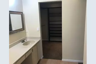 337 Ives Dairy Rd #1, Miami, FL 33179 - Photo 31