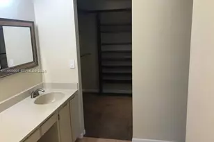 337 Ives Dairy Rd, Miami, FL 33179 - Photo 31