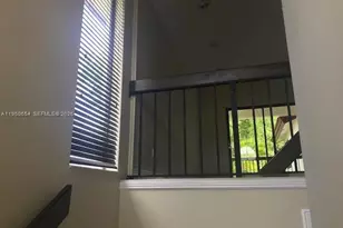 337 Ives Dairy Rd, Miami, FL 33179 - Photo 3