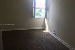 337 Ives Dairy Rd, Miami, FL 33179 - Photo 9