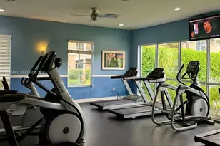 200 SW 117th Terrace, Pembroke Pines, FL 33025 - Photo 21