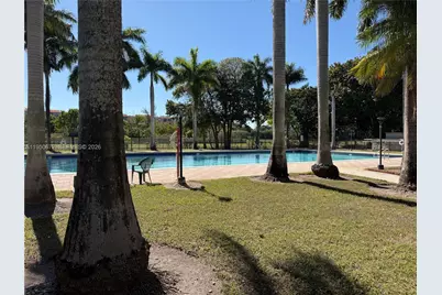 9340 Fontainebleau Blvd #406, Miami, FL 33172 - Photo 5