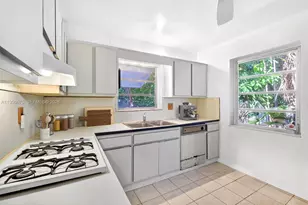 25 NW 104th St, Miami Shores, FL 33150 - Photo 11