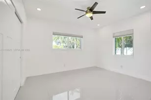 1995 N Hibiscus Dr, North Miami, FL 33181 - Photo 19