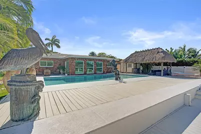 1995 N Hibiscus Dr, North Miami, FL 33181 - Photo 5