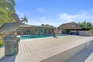 1995 N Hibiscus Dr, North Miami, FL 33181 - Photo 5