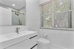 21301 NE 38th Ave, Aventura, FL 33180 - Photo 57