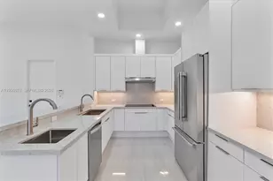 21301 NE 38th Ave, Aventura, FL 33180 - Photo 11