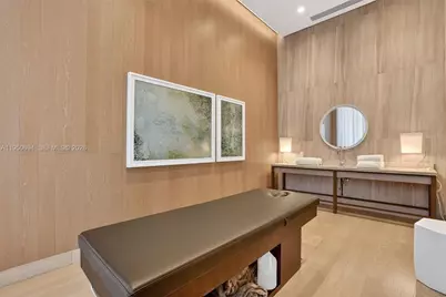 5775 Collins Ave #405, Miami Beach, FL 33140 - Photo 31