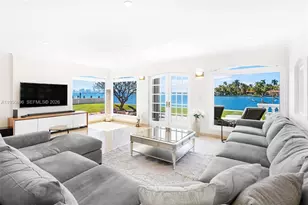 7500 W Treasure Dr, North Bay Village, FL 33141 - Photo 17