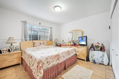 2930 SW 11th St, Miami, FL 33135 - Photo 11