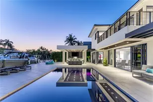 2370 Bayview Ln, North Miami, FL 33181 - Photo 1