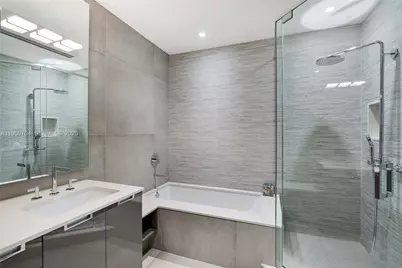 2370 Bayview Ln, North Miami, FL 33181 - Photo 25