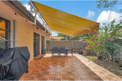 8446 SW 114th Pl, Miami, FL 33173 - Photo 13