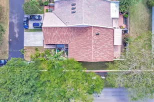 8446 SW 114th Pl, Miami, FL 33173 - Photo 7