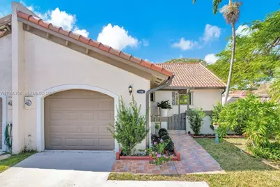 8446 SW 114th Pl, Miami, FL 33173 - Photo 9