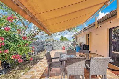 8446 SW 114th Pl, Miami, FL 33173 - Photo 11