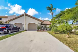 8446 SW 114th Pl, Miami, FL 33173 - Photo 15