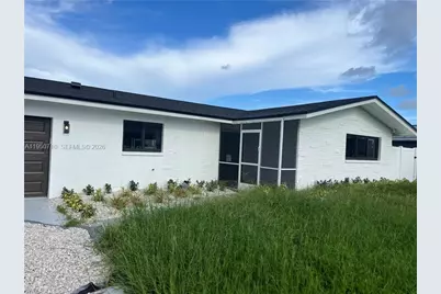 5313 Bayview Ct, Cape Coral, FL 33904 - Photo 1