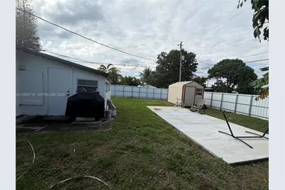 1011 NE 212th Ter, Miami, FL 33179 - Photo 29