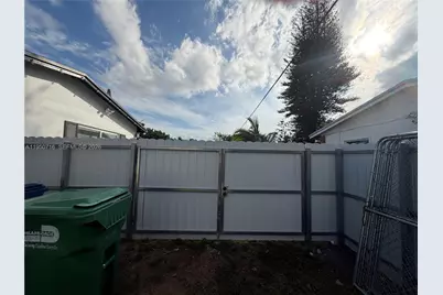 1011 NE 212th Ter, Miami, FL 33179 - Photo 31