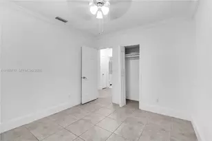 6401 Grant St, Hollywood, FL 33024 - Photo 17