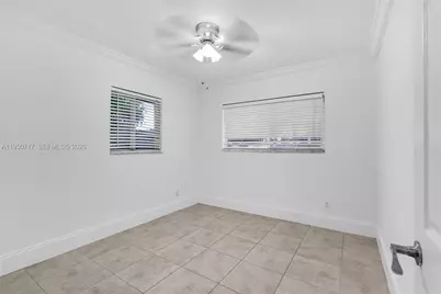 6401 Grant St, Hollywood, FL 33024 - Photo 15
