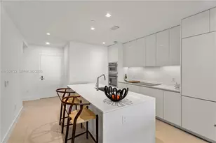 700 NE 24th St, Miami, FL 33137 - Photo 3