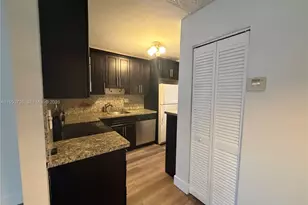 300 Gardens Dr, Pompano Beach, FL 33069 - Photo 3