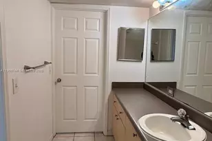 2494 Centergate Dr, Miramar, FL 33025 - Photo 33