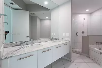 500 Brickell Ave #4110, Miami, FL 33131 - Photo 25