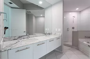 500 Brickell Ave, Miami, FL 33131 - Photo 25