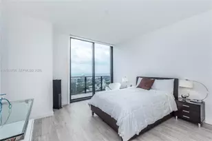 55 SW 9th St, Miami, FL 33130 - Photo 31