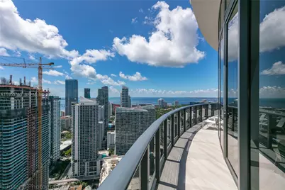 55 SW 9th St #PH4603, Miami, FL 33130 - Photo 13