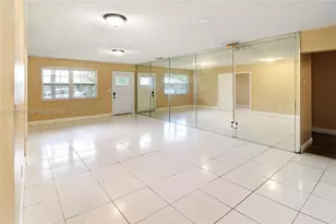 6120 SW 19th St, North Lauderdale, FL 33068 - Photo 9