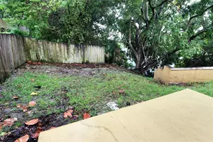 6120 SW 19th St, North Lauderdale, FL 33068 - Photo 25